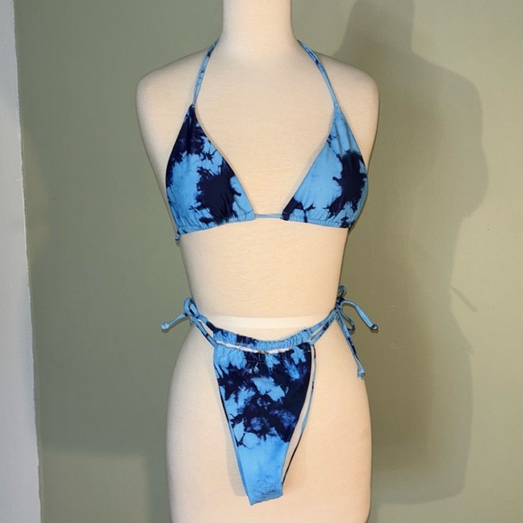Blue and light blue bathing swim suit set. Top medium bottom large string ties - Picture 2 of 11